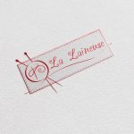 Création d'une identité visuelle pour des vêtements en laine feutrée : le logo