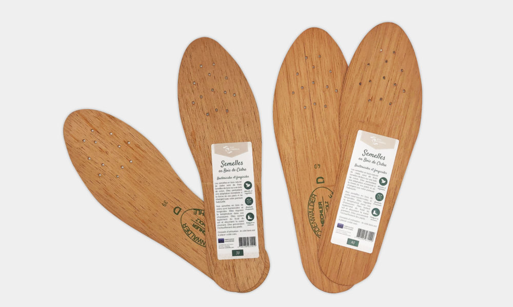 Conception d'étiquettes personnalisées pour des semelles en bois